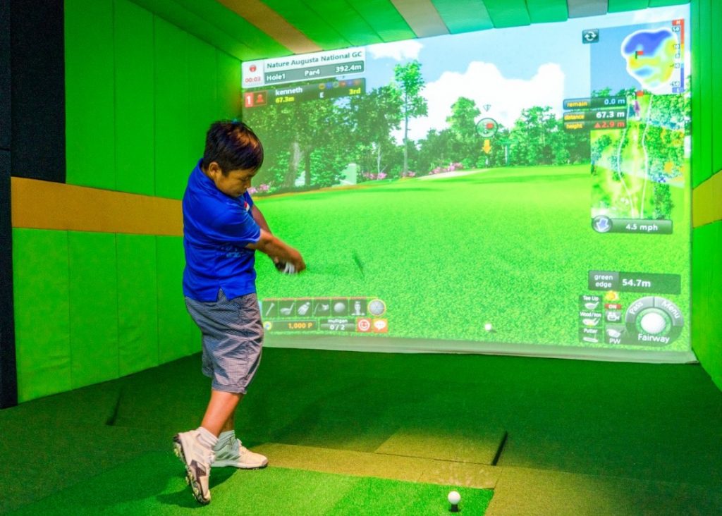 Bali-Screen-Golf-Indoor-Golfing-Bali-4-1024x732