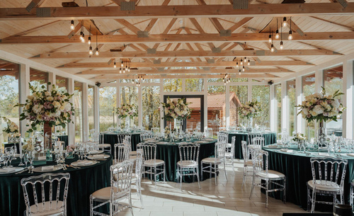 outdoor-or-indoor-wedding